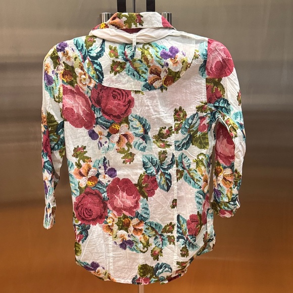 Chaudry Floral Women's Blouse with Scarf Accent - Picture 9 of 16